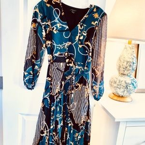 NWOT Beautiful Ann Taylor petite pleated dress